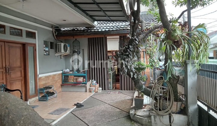JUAL CEPAT RUMAH HOOK + TEMPAT USAHA DI PEKAYON JAYA BEKASI 2