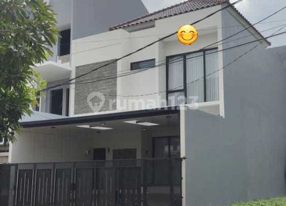 For Rent Furnished Ready-to-Live House in Gading Imperial, Kelapa Gading, North Jakarta
