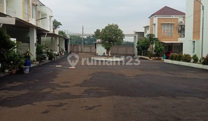 Rumah 2 Lantai Di Serpong di Puspitek, Jl. Raya Serpong, Muncul, Setu, Kota Tangerang Selatan, Banten, Indonesia, 15314, Serpong