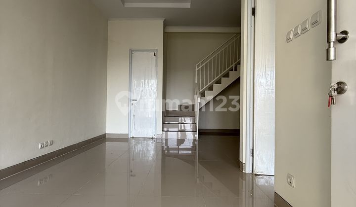 Rumah 2 Lantai Akses Jalan 2 Mobil di Pamulang 2
