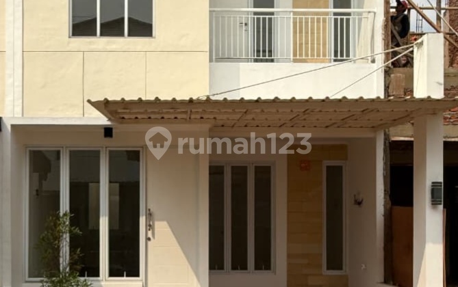 Hunian 2 Lantai Harga 900 Jutaan Dekat Stasiun KRL Sudimara