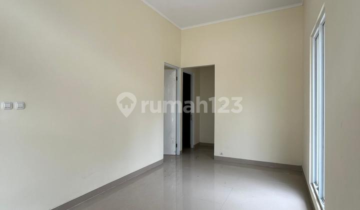 Rumah Dijual Ciputat Spesial Hook Lokasi Strategis 100% Bebas Banjir