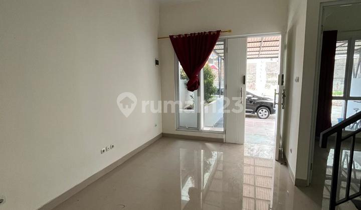 Rumah Dijual Ciputat Strategis Shm 2