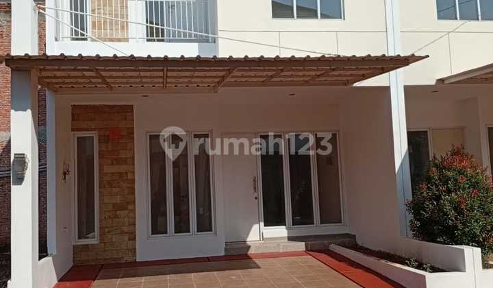 Cluster Murah Nempel Bsd