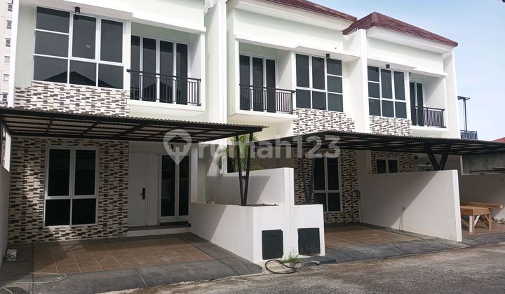 Hunian 2 Lantai Bebas Banjir Langsung Akad