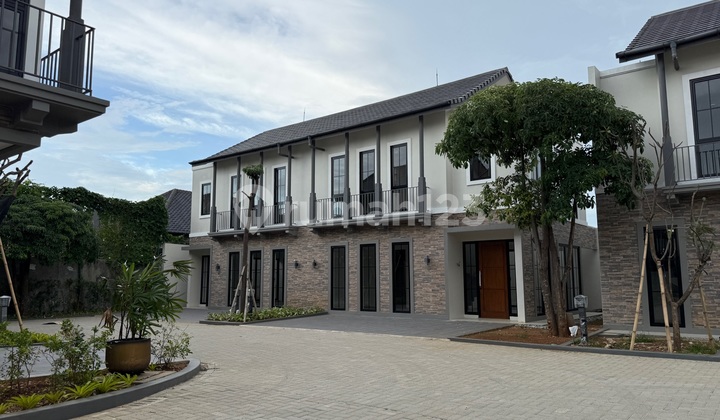 New Fully Furnished House Near Lebak Bulus MRT Within Cluster Close to Toll Road