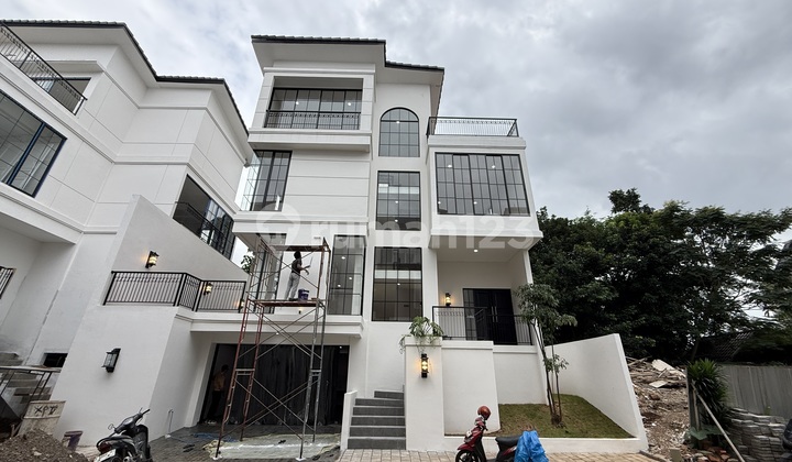 Brand New Modern House Siap Huni di Cilandak Dekat Tol Termurah