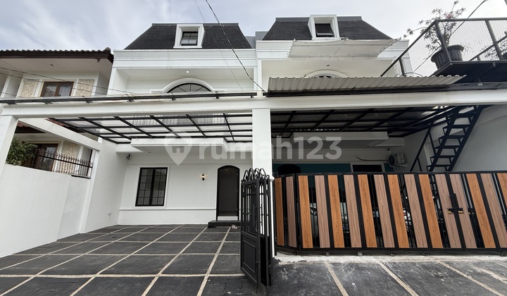 Modern Classic Luxury House in Lebak Bulus, Most Strategic Location, Spacious Land - Exclusive in South Jakarta
