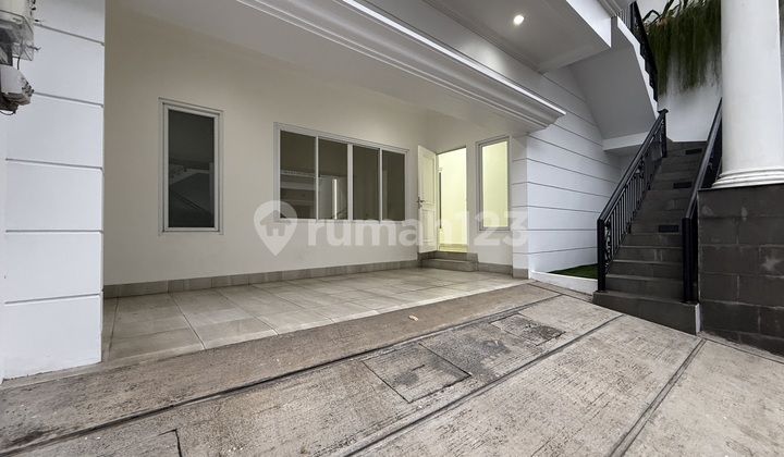 Exclusive 4-Storey Residence with Private Elevator in the Prestigious Area of Cilandak, South Jakarta