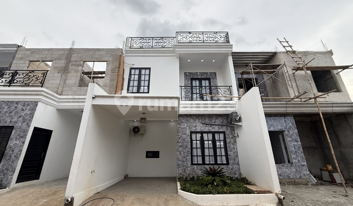 Rumah Modern 2 Lantai bisa Custom Layout, di Cibubur, Bekasi 2