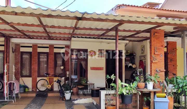Rumah Selatan Jakarta dan Strategis Dekat Toll Ciputat BSD