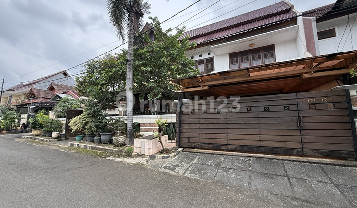 Rumah Mewah Siap Huni di Kav. Agraria - Luas & Nyaman - Bekasi 2