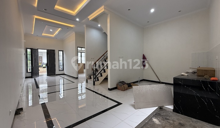 Rumah Mewah Murah 2 Lantai di Jagakarsa Jakarta Selatan dengan Tanah Luas dan Area Strategis 2