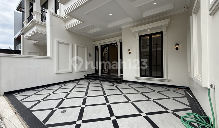 Rumah Mewah American Classic 3 Lantai dengan Tanah Luas Kawasan Eksklusif di Jagakarsa Jakarta Selatan 2