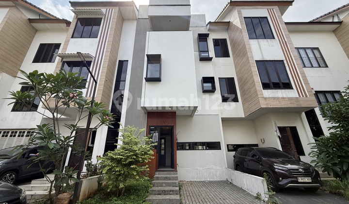 Rumah Siap Huni Full Furnished, Dekat Tol Cibubur - Jakarta Timur