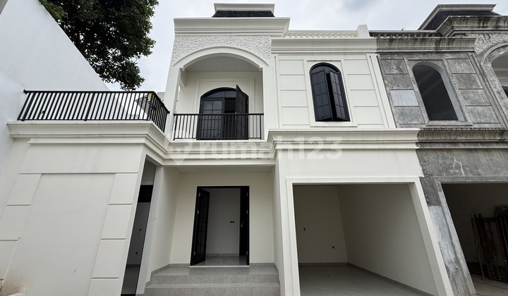 Rumah Siphuni di Cinere 3 Lantai Dekat Tol Cinere Brigif Jaksel Rumah Siphuni di Cinere 3 Lantai Dekat Tol Cinere Brigif Jaksel