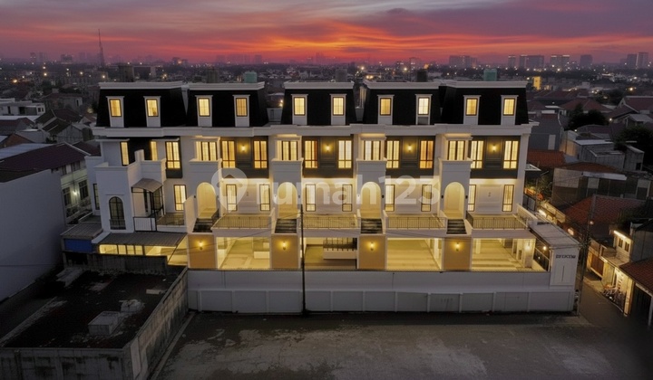 Affordable Luxury 4-Storey House in Pejaten, South Jakarta with Private Lift Affordable Luxury 4-Storey House in Pejaten, South Jakarta with Private Lift