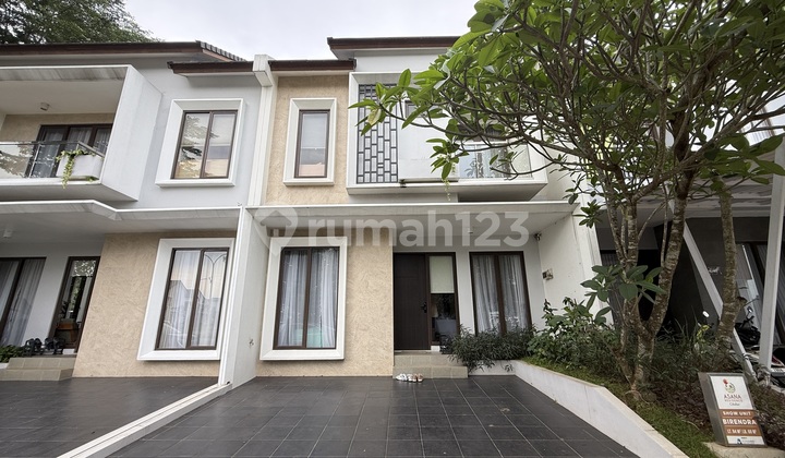 Modern 2-Story House in Tapos Depok Near Jorr Toll Road