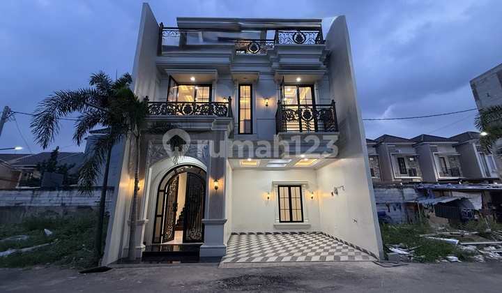 3-Storey Luxury House with Rooftop, Near Andara Toll Road and Brigif SHM