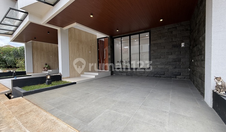 Rumah Baru Siaphuni di Jagakarsa Jakarta Selatan 3 Lantai Murah 2
