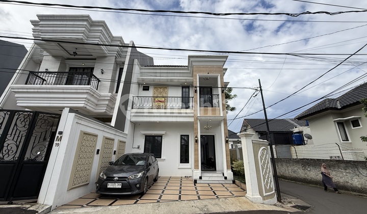 Rumah 2 Lantai Hunian Desain Elegan Cilandak Jaksel Termurah SHM 2