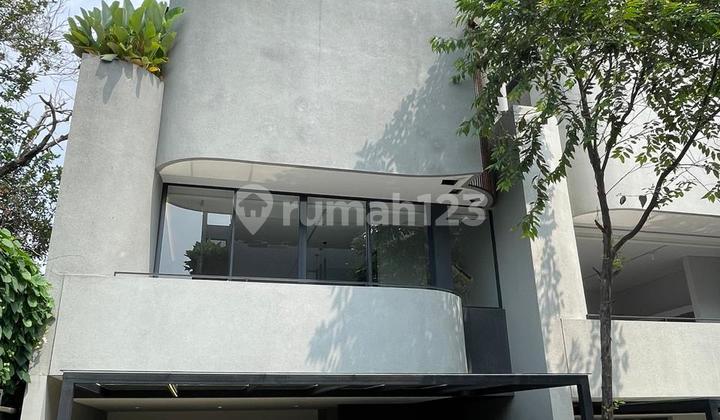 Rumah Strategis di Jakarta Selatan, Dekat Tol Andara, Selangkah ke Jalan Utama