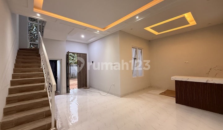 Rumah Modern 2 Lantai di Cibubur Jakarta Timur Dekat Tol Jagorawi 2