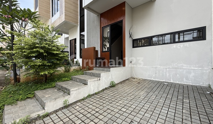 Ready to Live In House Fully Furnished, Near Cibubur Toll Road - East Jakarta 2