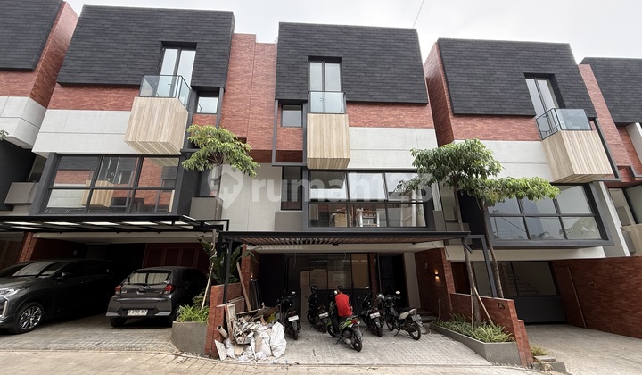 Rumah Mewah Siap Huni di Kemang Cipete Dekat ke Blom Akses Paling Strategis di Jakarta Selatan 2