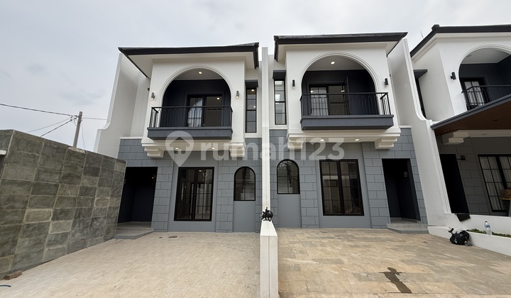 Rumah Siap Huni di Cinere Deket Tol Brigif Cinere Tanah Luas Murah Rumah Siap Huni di Cinere Deket Tol Brigif Cinere Tanah Luas Murah