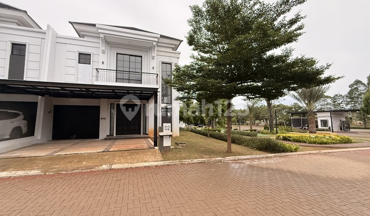 Ready to Sell Hook House in Front of Cimanggis Toll Gate, Independent City Area. Ready to Sell Hook House in Front of Cimanggis Toll Gate, Independent City Area.