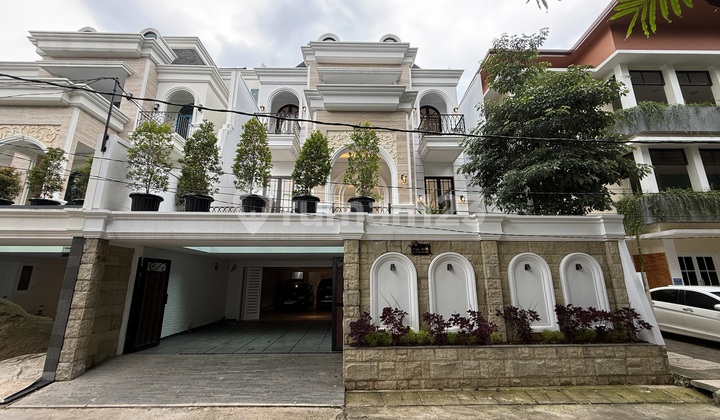 Luxury Affordable House in Cilandak, South Jakarta with Private Lift and Pool
