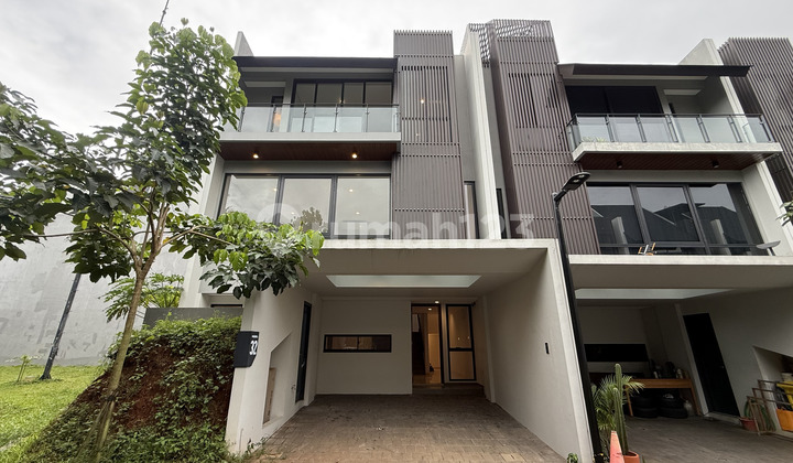 Rumah Baru 3 Lantai Ready Unit di Lebak Bulus Jakarta Selatan