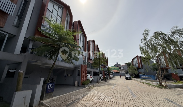 Rumah Baru Siap Huni di Dekat Tol Andara Jagakarsa Jakarta Selatan 2