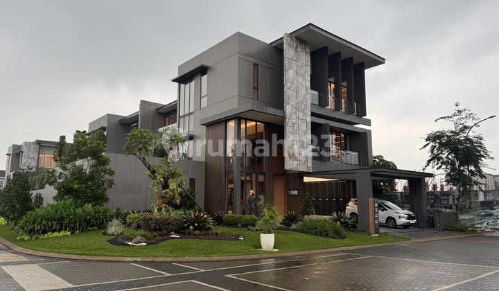 Rumah di Kota Wisata Cibubur Private Pool, Privatelift Mewahmurah