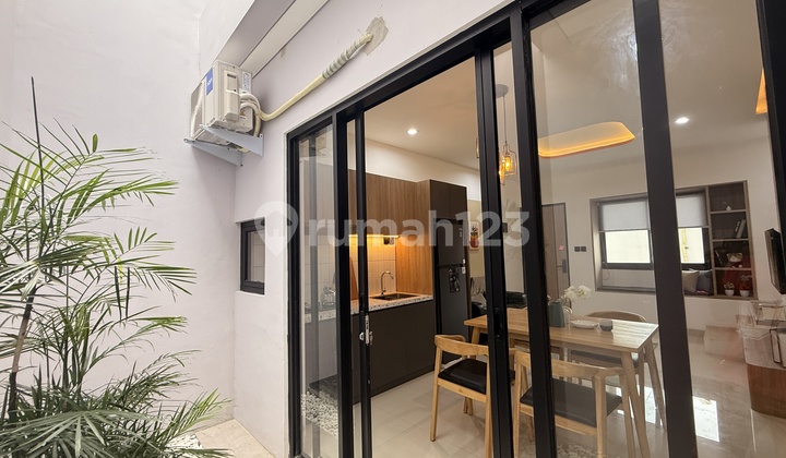 Rumah di Serpong Tangerang Selatan Full Furnitur Dekat Tol KRL Rumah di Serpong Tangerang Selatan Full Furnitur Dekat Tol KRL