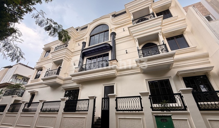 Brand New House 3 Lantai Cipete Dekat Pusat Bisnis Tb Simatupang Brand New House 3 Lantai Cipete Dekat Pusat Bisnis Tb Simatupang