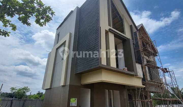Elegant Home di Letjend Suparman - Thamrin Pekanbaru