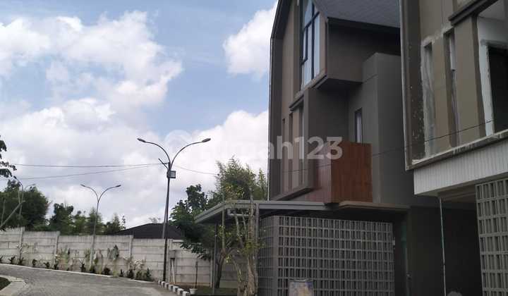 Luxury Home Sudirman Kota Pekanbaru 2