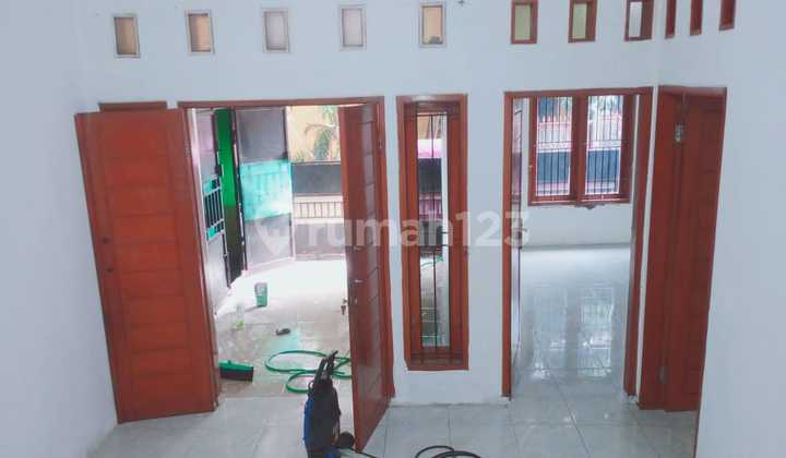 For Quick Sale: Alinda Permai House in Bekasi, Ideal for Boarding.