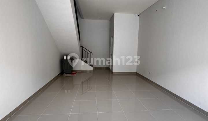 Disewakan Ruko Hook di Illago, Gading Serpong