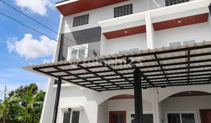 Disewakan Rumah Brand New Sektor 8D, Tangerang Disewakan Rumah Brand New Sektor 8D, Tangerang