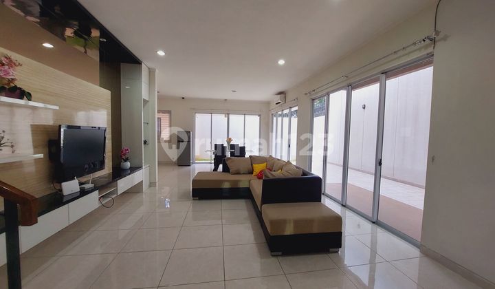 For Rent: Nice House in De Park, Bsd City 2