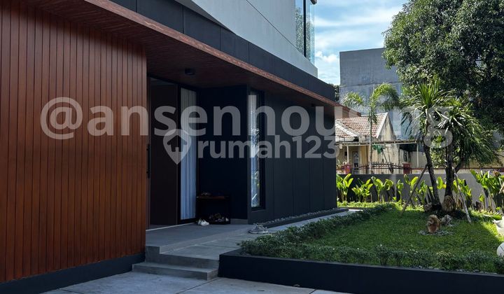 Full Furnished!! Rumah Baru Renovasi - Kencana Loka Bsd!