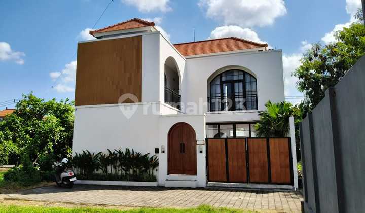 Villa Mediterania Baru - Dalung, Canggu Utara