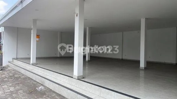 New Canggu Shop for Rent - Super Strategic Location on the Main Road Pfmw New Canggu Shop for Rent - Super Strategic Location on the Main Road Pfmw