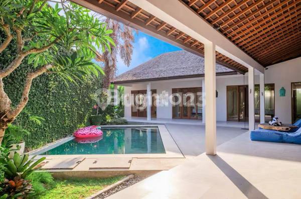 Jual Beautiful Modern Villa For Sale In Canggu Fgtb