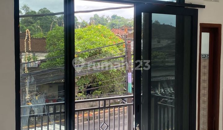 "Strategic 3-Story Ruko in Kediri Tabanan - Main Road Location, Suitable for Business & Residence, Rent 45 Million/Year" 2