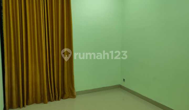 3-Story Semi-Furnished House in Taman Griya Jimbaran Location 2