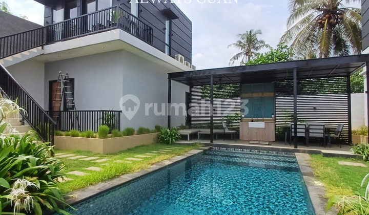 Fully Furnished Villa with Private Swimming Pool for Sale
